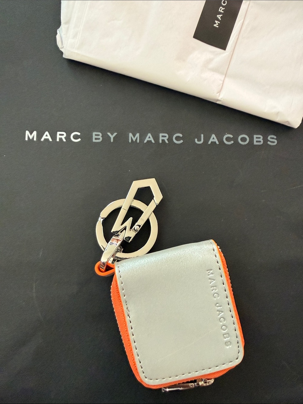 Marc Jacobs Silver Leather Coin Pouch with Orange Trim Keychain Rare NWT